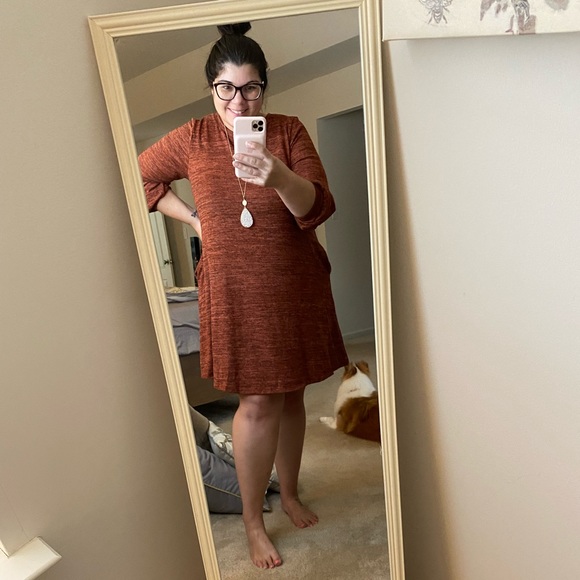 Hi! Welcome to my Closet! 💕 - Picture 3 of 7